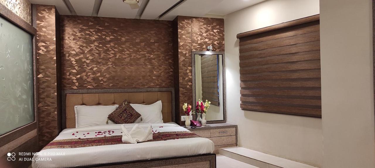Aadesh Palace Varanasi
